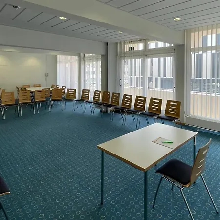 Jugendherberge Wolfsburg *